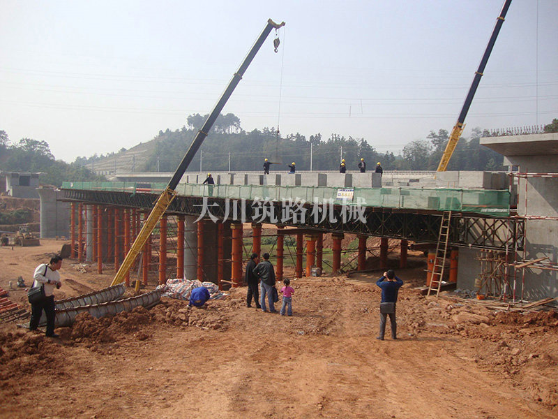 現(xiàn)澆梁支架平臺 (21)